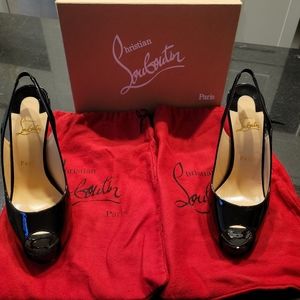 CHRISTIAN LOUBOUTIN PEEP TOES!